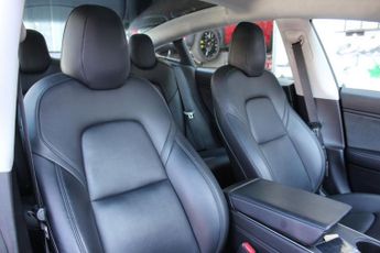 TESLA Model 3 Standard Range Plus Saloon 4dr Electric Auto RWD (241 bhp)