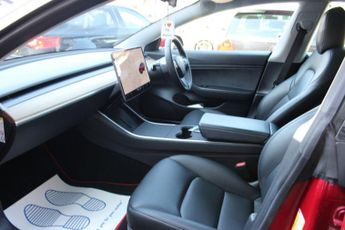 TESLA Model 3 Standard Range Plus Saloon 4dr Electric Auto RWD (241 bhp)