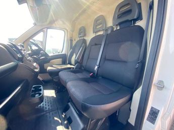 PEUGEOT BOXER 2.0 BlueHDi 333 Professional Panel Van 5dr Diesel Manual L1 H1 E