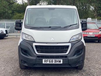 PEUGEOT BOXER 2.0 BlueHDi 333 Professional Panel Van 5dr Diesel Manual L1 H1 E