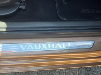 VAUXHALL ASTRA 1.6 CDTi BlueInjection Elite Nav Hatchback 5dr Diesel Auto Euro 