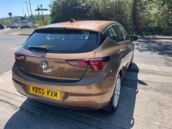 VAUXHALL ASTRA 1.6 CDTi BlueInjection Elite Nav Hatchback 5dr Diesel Auto Euro 