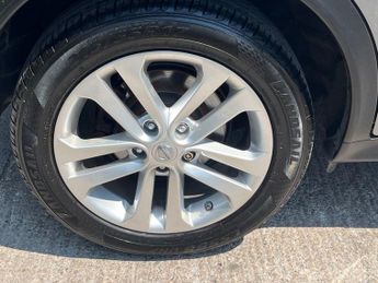 NISSAN JUKE 1.6 Acenta Premium SUV 5dr Petrol XTRON Euro 6 (117 ps)