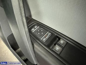 NISSAN TOWNSTAR 45kWh Acenta Panel Van 6dr Electric Auto L1 (122 ps)