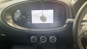 TOYOTA AYGO X 1.0 VVT-i Pure Hatchback 5dr Petrol x-shift Euro 6 (s/s) (72 ps)