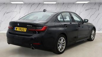 BMW 3 SERIES 2.0 330e 12kWh SE Pro Saloon 4dr Petrol Plug-in Hybrid Auto Euro