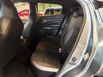 NISSAN JUKE 1.6 N-Connecta SUV 5dr Petrol Hybrid Auto Euro 6 (143 ps)
