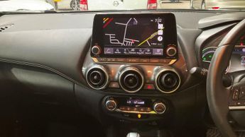 NISSAN JUKE 1.6 N-Connecta SUV 5dr Petrol Hybrid Auto Euro 6 (143 ps)