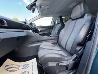 PEUGEOT 5008 1.2 PureTech GPF Allure SUV 5dr Petrol EAT Euro 6 (s/s) (130 ps)