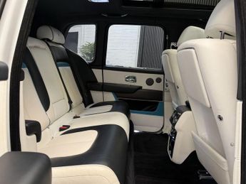 ROLLS-ROYCE CULLINAN 6.75 V12 SUV 5dr Petrol Auto 4WD Euro 6 (563 bhp)
