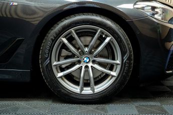 BMW 5 SERIES 2.0 520d M Sport Saloon 4dr Diesel Auto Euro 6 (s/s) (190 ps)