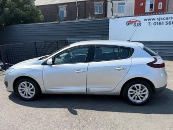 RENAULT MEGANE 1.5 dCi ENERGY Dynamique TomTom Hatchback 5dr Diesel Manual Euro