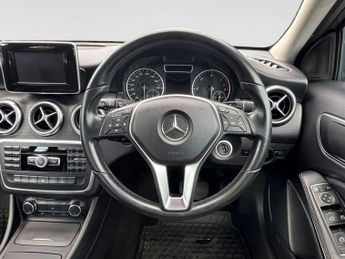 MERCEDES-BENZ A CLASS 1.5 A180 CDI SE Hatchback 5dr Diesel 7G-DCT Euro 5 (s/s) (109 ps