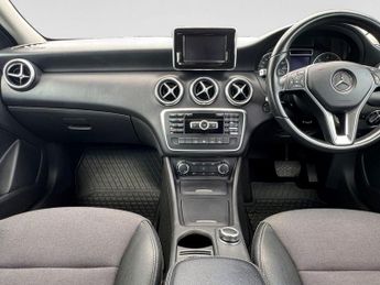 MERCEDES-BENZ A CLASS 1.5 A180 CDI SE Hatchback 5dr Diesel 7G-DCT Euro 5 (s/s) (109 ps