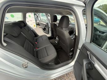 SKODA OCTAVIA 1.6 TDI SE Technology Estate 5dr Diesel DSG Euro 6 (s/s) (115 ps