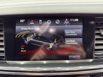VAUXHALL INSIGNIA 2.0i Turbo Elite Nav Grand Sport 5dr Petrol Automatic 4WD Euro 6