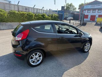 FORD FIESTA 1.6 Zetec Hatchback 3dr Petrol Powershift Euro 5-2 FORMER KEEPER