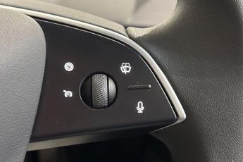 TESLA Model 3 (Dual Motor) Long Range Saloon 4dr Electric Auto 4WDE (306 ps) P