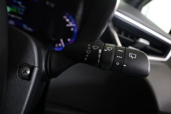 TOYOTA COROLLA 1.8 VVT-h Icon Touring Sports CVT Euro 6 (s/s) 5dr