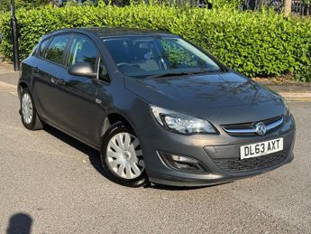 Vauxhall Astra 1.4 16v Exclusiv Hatchback 5dr Petrol Manual Euro 5 (100 ps)