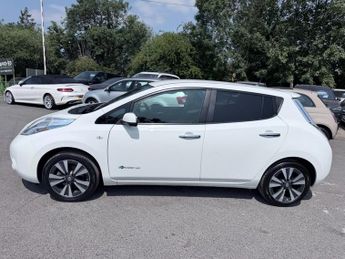 NISSAN LEAF White 30kWh Tekna EV, 60,837 miles, Automic, Bose Audio, Heated 