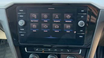VOLKSWAGEN PASSAT 2.0 TDI EVO SEL Estate 5dr Diesel DSG Euro 6 (s/s) (150 ps)