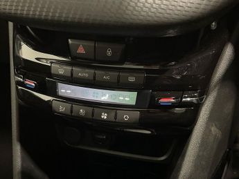 PEUGEOT 2008 1.2 PureTech GT Line SUV 5dr Petrol EAT Euro 6 (s/s) (110 ps)