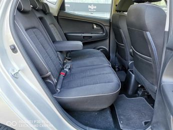 KIA VENGA 1.6 2 MPV 5dr Petrol Auto Euro 5 (123 bhp)