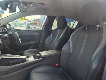 PEUGEOT 308 AUTOMATIC 1.2 PureTech Allure Premium Hatchback 5dr Petrol EAT E