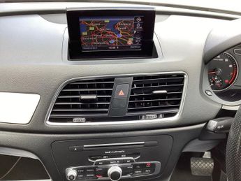 AUDI Q3 1.4 TFSI CoD S line SUV 5dr Petrol S Tronic Euro 6 (s/s) (150 ps