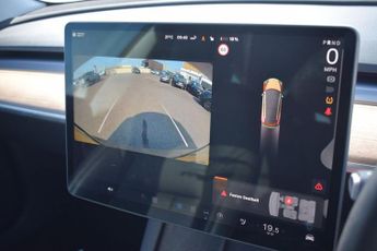 TESLA Model 3 Saloon 4dr Electric Auto RWD (241 bhp)