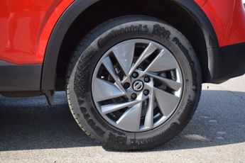 NISSAN QASHQAI 1.3 DIG-T MHEV Acenta Premium SUV 5dr Petrol Hybrid XTRON Euro 6