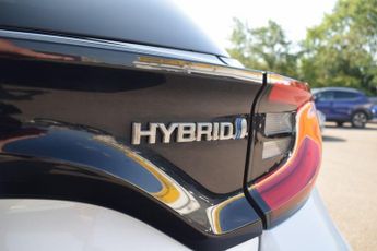 TOYOTA YARIS 1.5 VVT-h Design Hatchback 5dr Petrol Hybrid E-CVT Euro 6 (s/s) 
