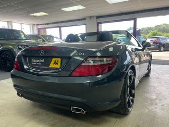 MERCEDES-BENZ SLK 2.1 SLK250 CDI BlueEfficiency AMG Sport Convertible 2dr Diesel G