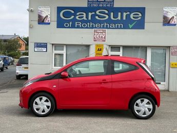 TOYOTA AYGO 1.0 VVT-i x-play Hatchback 3dr Petrol Manual Euro 5 Euro 5 (68 p