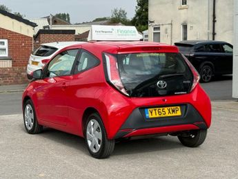 TOYOTA AYGO 1.0 VVT-i x-play Hatchback 3dr Petrol Manual Euro 5 Euro 5 (68 p