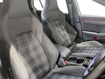 VOLKSWAGEN GOLF 2.0 TDI GTD Hatchback 5dr Diesel DSG Euro 6 (s/s) (200 ps)