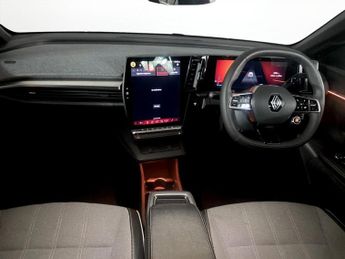RENAULT MEGANE 0.0L 5d  AUTO  217 BHP