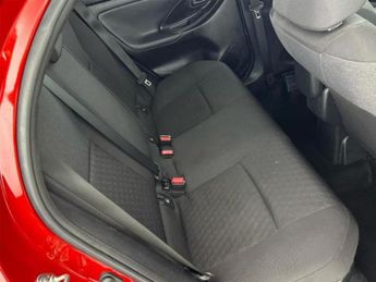 TOYOTA YARIS 1.5 VVT-h Design Hatchback 5dr Petrol Hybrid E-CVT Euro 6 (s/s) 