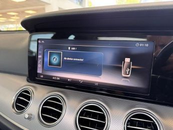 MERCEDES-BENZ E CLASS 2.0 E220d SE (Premium) Saloon 4dr Diesel G-Tronic+ Euro 6 (s/s) 