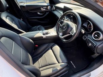 MERCEDES-BENZ C CLASS 2.1 C300dh AMG Line (Premium Plus) Saloon 4dr Diesel Hybrid G-Tr