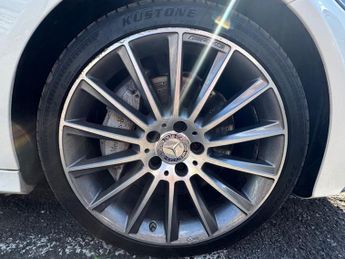 MERCEDES-BENZ C CLASS 2.1 C300dh AMG Line (Premium Plus) Saloon 4dr Diesel Hybrid G-Tr