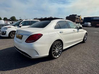 MERCEDES-BENZ C CLASS 2.1 C300dh AMG Line (Premium Plus) Saloon 4dr Diesel Hybrid G-Tr