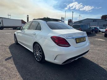 MERCEDES-BENZ C CLASS 2.1 C300dh AMG Line (Premium Plus) Saloon 4dr Diesel Hybrid G-Tr