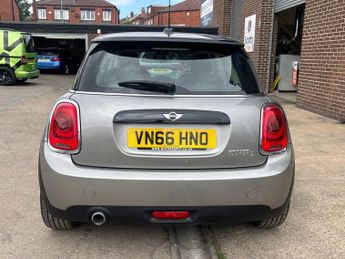 MINI HATCH 1.5 Cooper D Hatchback 3 Door Diesel Automatic Silver Euro 6 Low