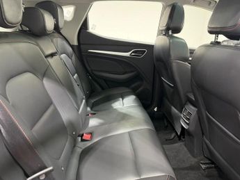 MG MG ZS 72.6kWh Trophy Long Range SUV 5dr Electric Auto (156 ps)