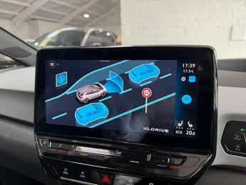 VOLKSWAGEN ID.3 Pro Performance 58kWh Max Hatchback 5dr Electric Auto (204 ps)