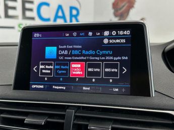 PEUGEOT 3008 1.5 BlueHDi Allure SUV 5dr Diesel EAT Euro 6 (s/s) (130 ps)