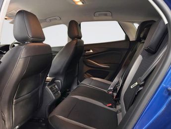 VAUXHALL GRANDLAND X 1.5 Turbo D Sport Nav SUV 5dr Diesel Auto Euro 6 (s/s) (130 ps)