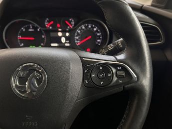 VAUXHALL GRANDLAND X 1.5 Turbo D Sport Nav SUV 5dr Diesel Auto Euro 6 (s/s) (130 ps)